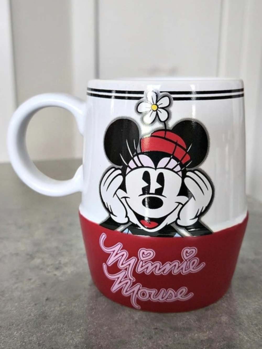 Minnie Mouse Graphic Mug in White & Red Like New